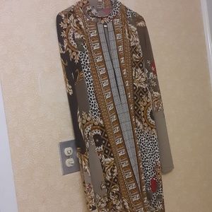 Animal print long sleeve fashion dress.